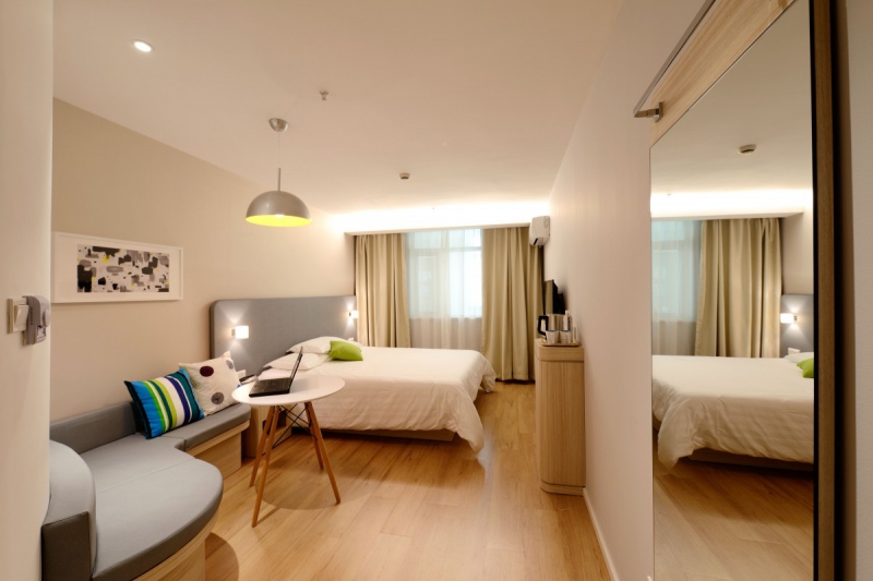 hotel-PIERLAS-min_hotel_guest_room_new-634601